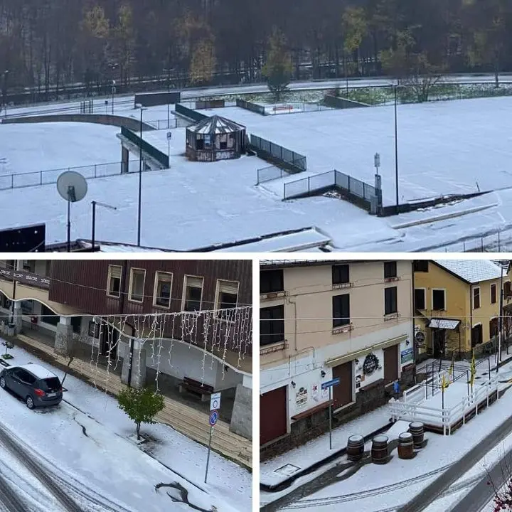 Prima neve in Calabria, i fiocchi imbiancano Camigliatello Silano: ecco le immagini