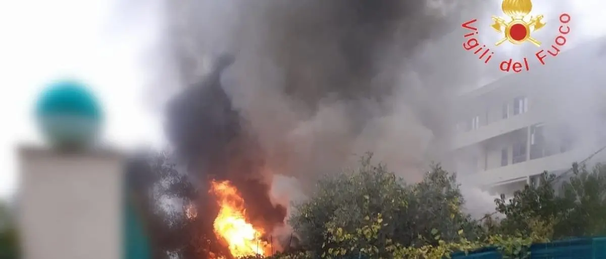 Bagnara, esplosione forse causata da una scintilla della fiamma ossidrica: il terzo uomo vivo per miracolo