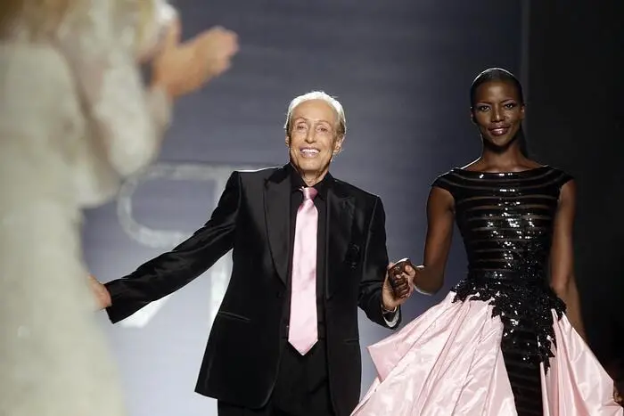 Addio a Renato Balestra, lo stilista decano dell’alta moda è morto a 98 anni