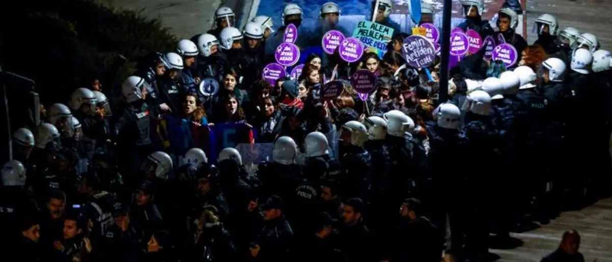 Studentessa italiana arrestata a Istanbul, manifestava contro la violenza sulle donne