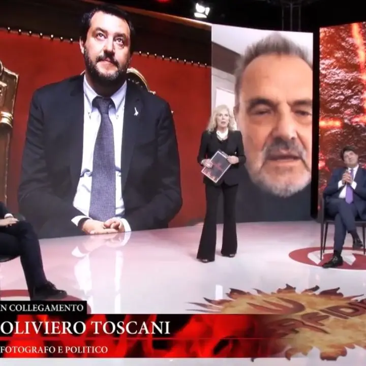 Oliviero Toscani a Perfidia: «Quando uno è mediocre, fa carriera in politica»