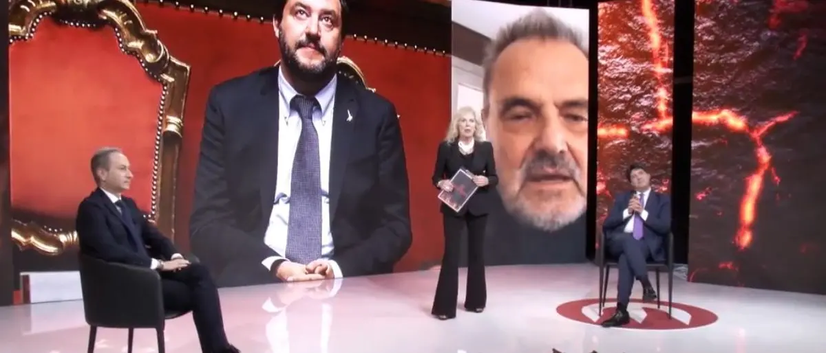 Oliviero Toscani a Perfidia: «Quando uno è mediocre, fa carriera in politica»