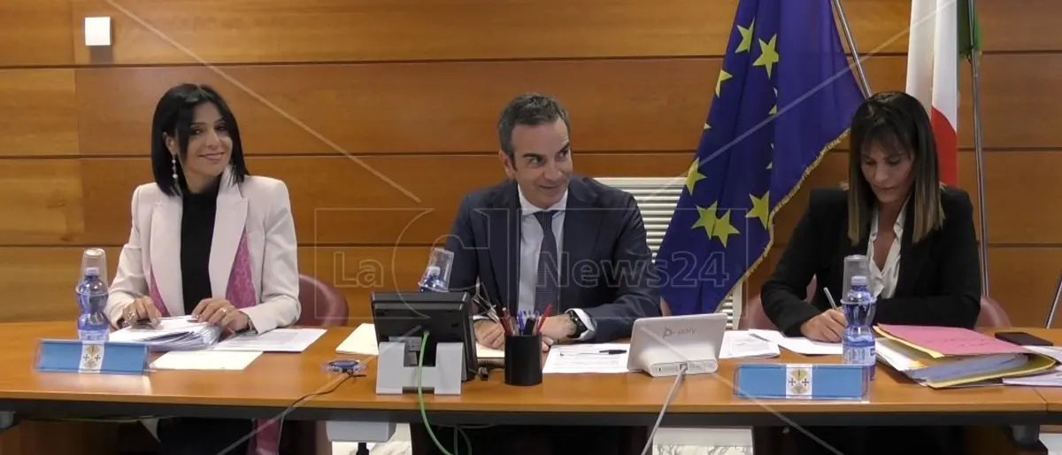 Occhiuto: «In Calabria 240mila percettori del reddito di cittadinanza, non si può cancellare»