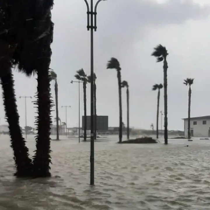 Anche la Sibaritide nella morsa del maltempo: allagamenti e frane lungo le strade