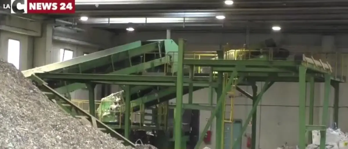 Rifiuti, il sistema nel Reggino annaspa tra impianti insufficienti e percentuali di riciclo desolanti
