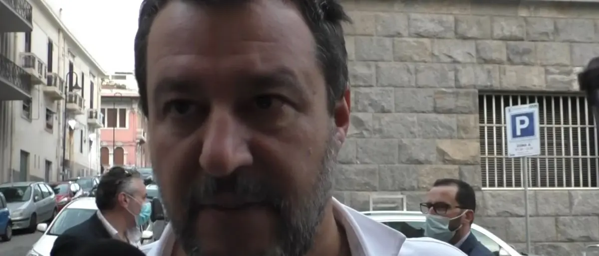 Ponte sullo Stretto, Salvini: «Non è assolutamente uno scherzo, è una cosa seria»