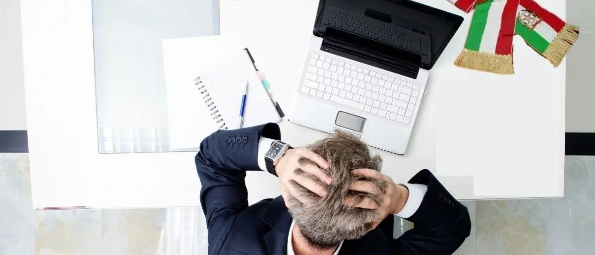 Le bollette possono mandare in dissesto i Comuni calabresi: la corrente non viene staccata ma poi costa il 50% in più