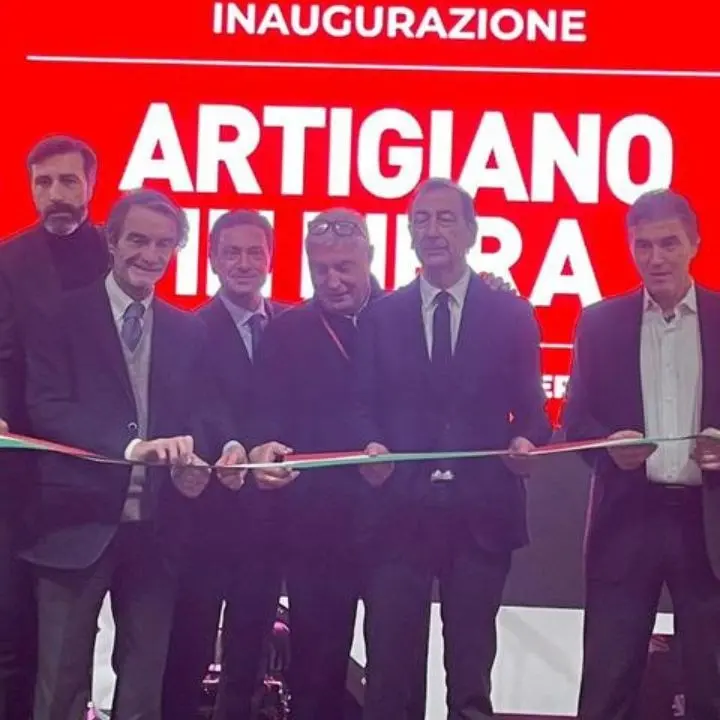 Milano, l’assessore regionale Varì al taglio del nastro inaugurale di Artigiano in fiera