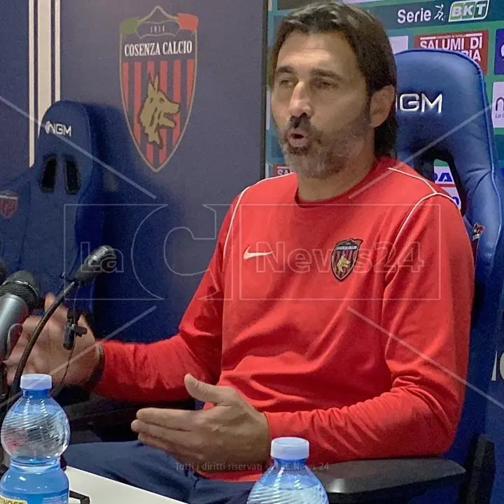 Verso Cosenza-Brescia, Viali in conferenza stampa: «Serve una grande prestazione»