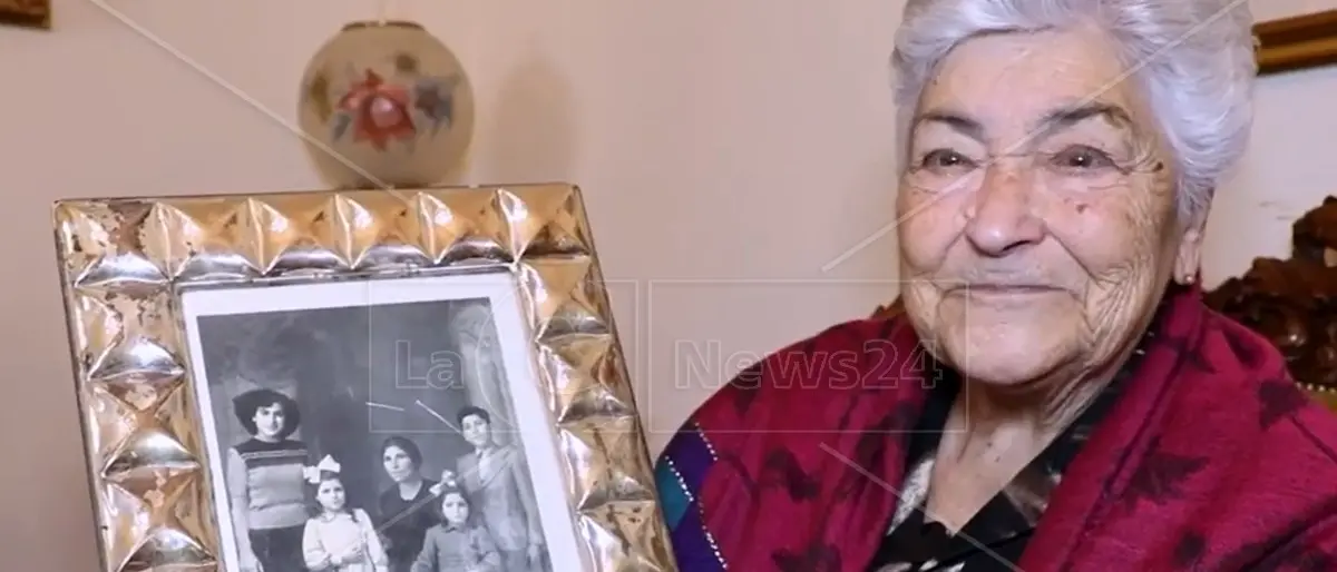 La strage della Littorina raccontata da Melina: «Ricordo il gelo e la voce di mia madre, voleva darmi l’ultimo bacio»