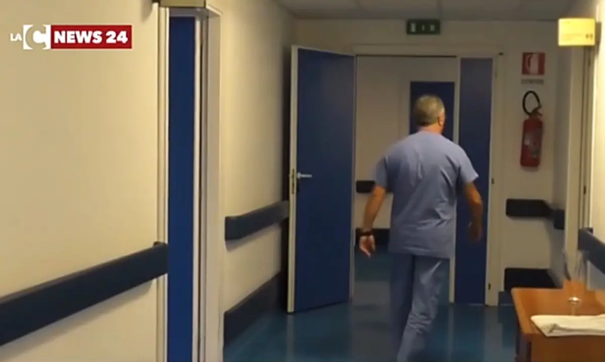 Muore a Catanzaro dopo essere stato trasferito dall’ospedale di Vibo, la procura apre un’inchiesta