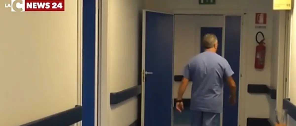 Muore a Catanzaro dopo essere stato trasferito dall’ospedale di Vibo, la procura apre un’inchiesta