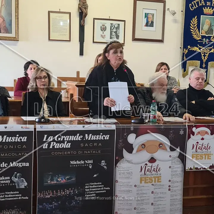 A Paola l’anno si chiude a teatro con Roby Facchinetti nel nome di Sansostri