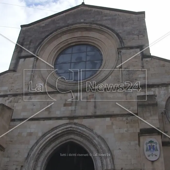 Cosenza si prepara ad accogliere il nuovo vescovo, domani l’annuncio in Cattedrale