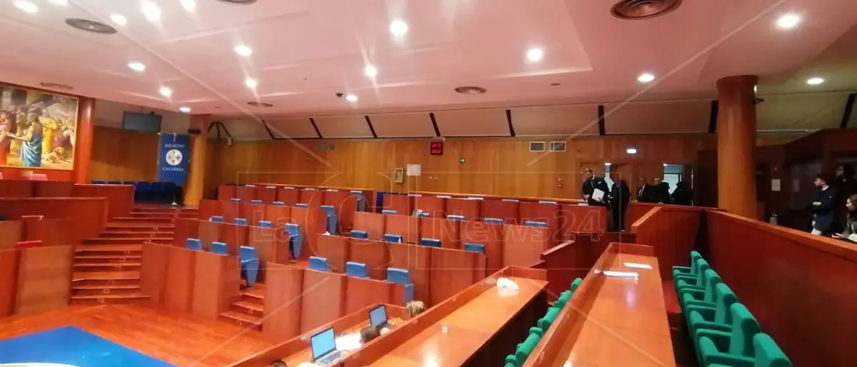 Colpo di scena sulla legge sul gioco d’azzardo: i capigruppo si ritirano, nuove tensioni nel centrodestra