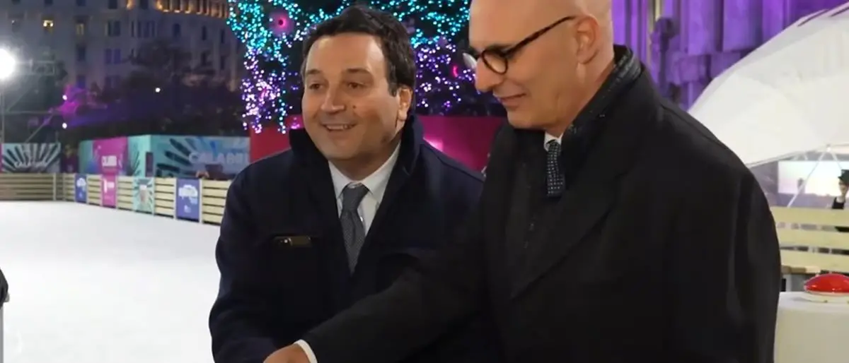 La Calabria investe 2,6 milioni per il Natale di Milano, Comuni calabresi arrabbiati: «E noi?»