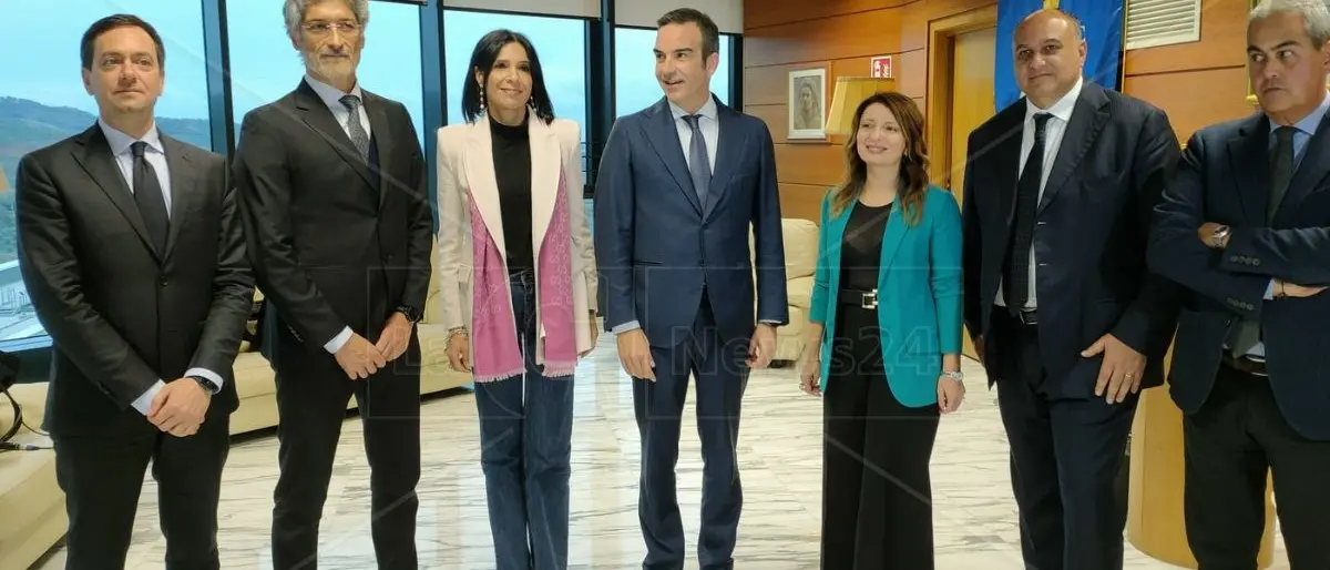 Concerti di Capodanno, la giunta Occhiuto fa orecchie da mercante: i fondi restano nel cassetto