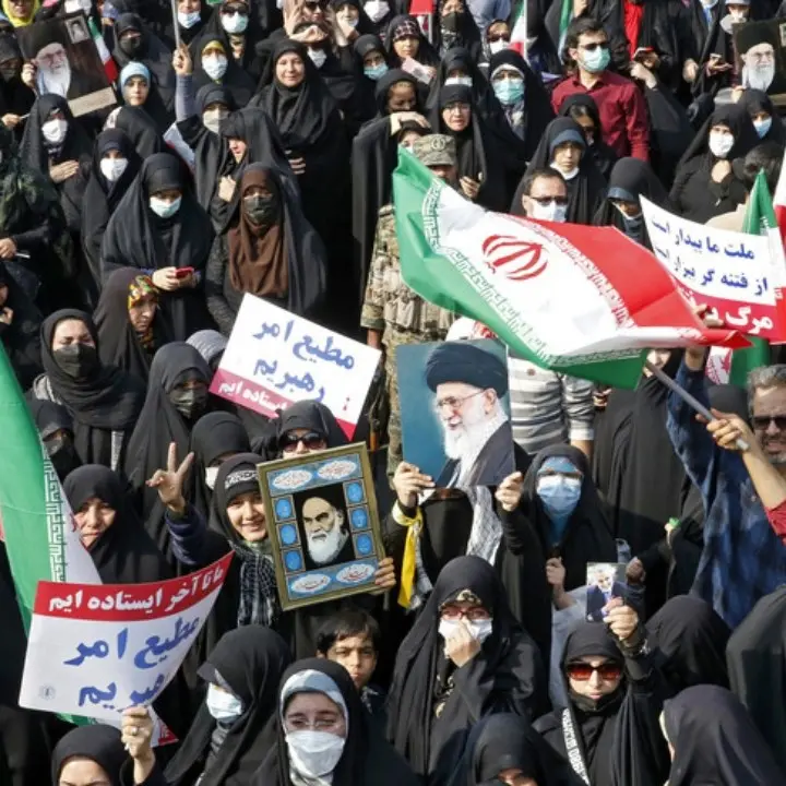 Iran, le esecuzioni pubbliche dei manifestanti alimentano la rabbia e la protesta non si placa