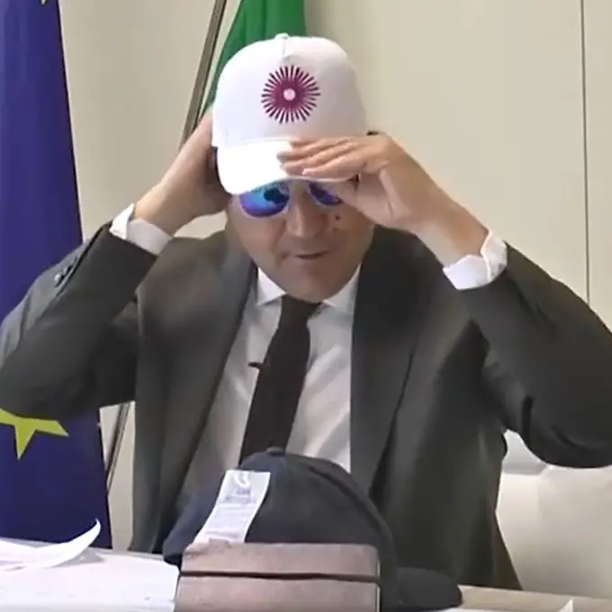 La maggioranza del sindaco Stasi attacca Orsomarso: «Solo chiacchiere, ha spento il Natale di Corigliano-Rossano»