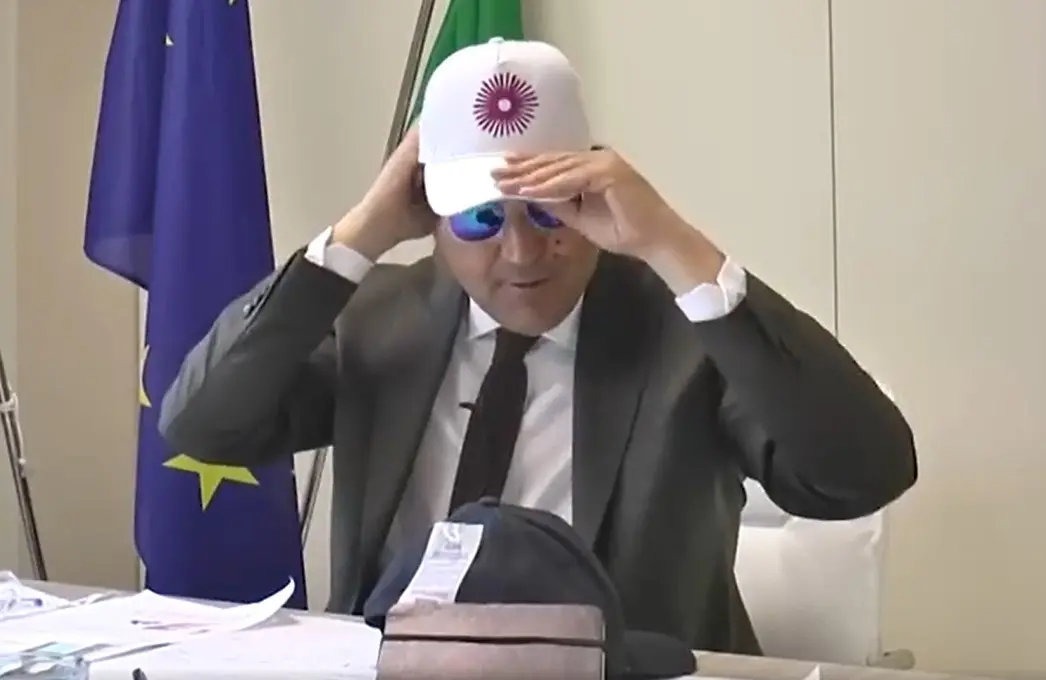 La maggioranza del sindaco Stasi attacca Orsomarso: «Solo chiacchiere, ha spento il Natale di Corigliano-Rossano»