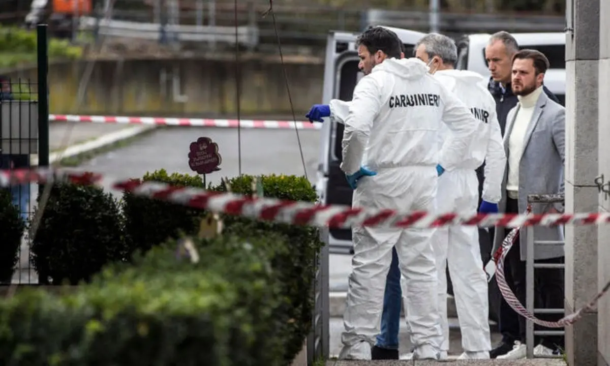 Sparatoria durante una riunione condominiale a Roma, morta una delle donne ferite: è la quarta vittima