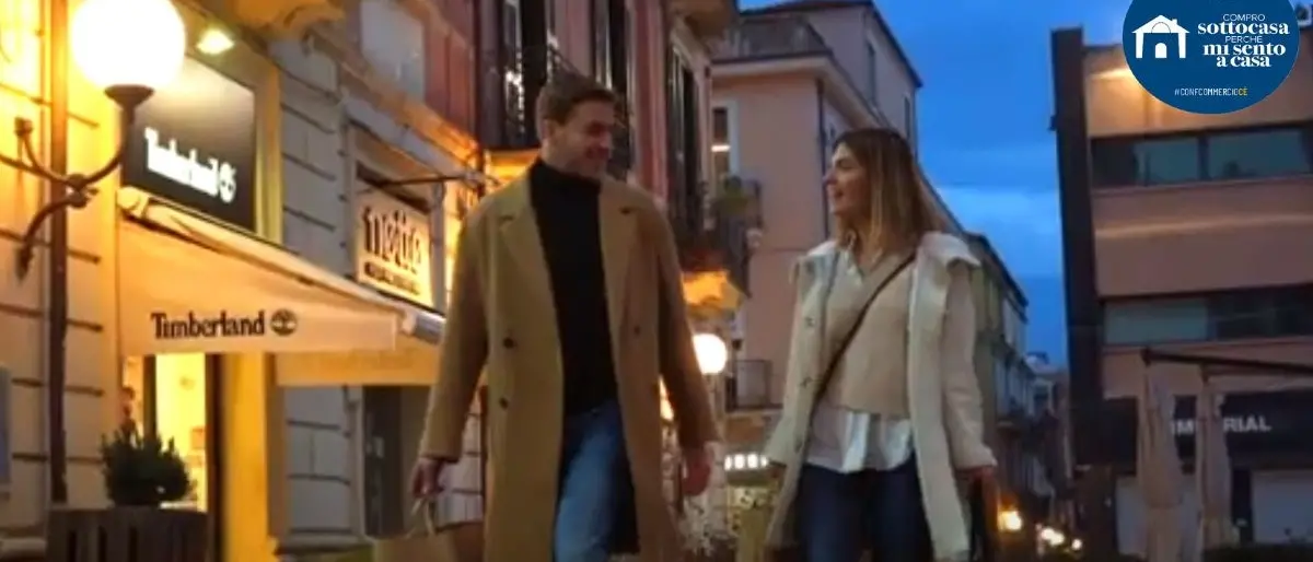 Comprosottocasa, Confcommercio lancia la campagna: «I negozi pagano le tasse e sostengono l’economia»