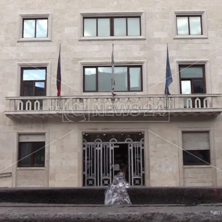 Crotone, la giunta Voce perde altri pezzi: lascia anche l’assessore Filiberto