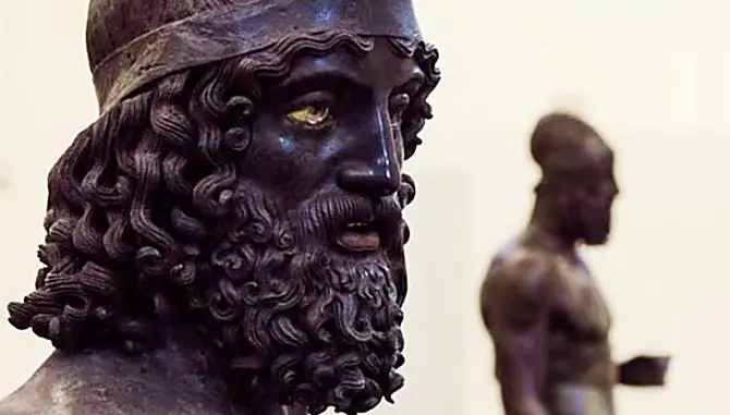 La Galleria dell’Accademia di Firenze celebra i Bronzi di Riace con una mostra omaggio