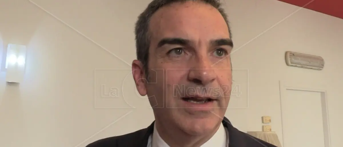 Occhiuto: «Medici in fuga dagli ospedali calabresi, servono riforme coraggiose»