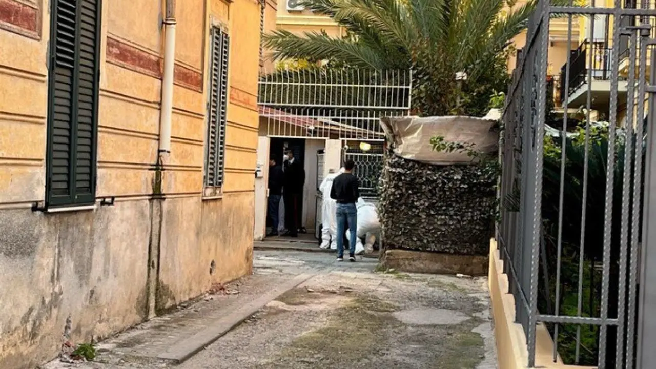 Ritrovato cadavere di un 39enne in una casa a Reggio Calabria: nessuna ipotesi esclusa sulle cause del decesso