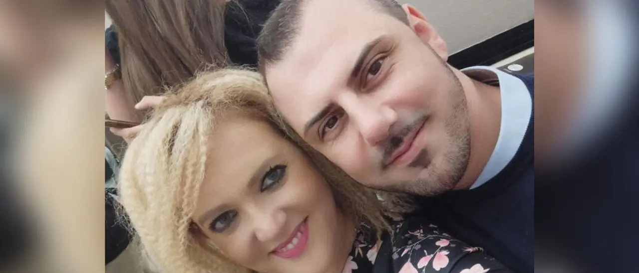 Uccide la compagna a coltellate e poi si suicida, l’uomo aveva annunciato il gesto su Facebook