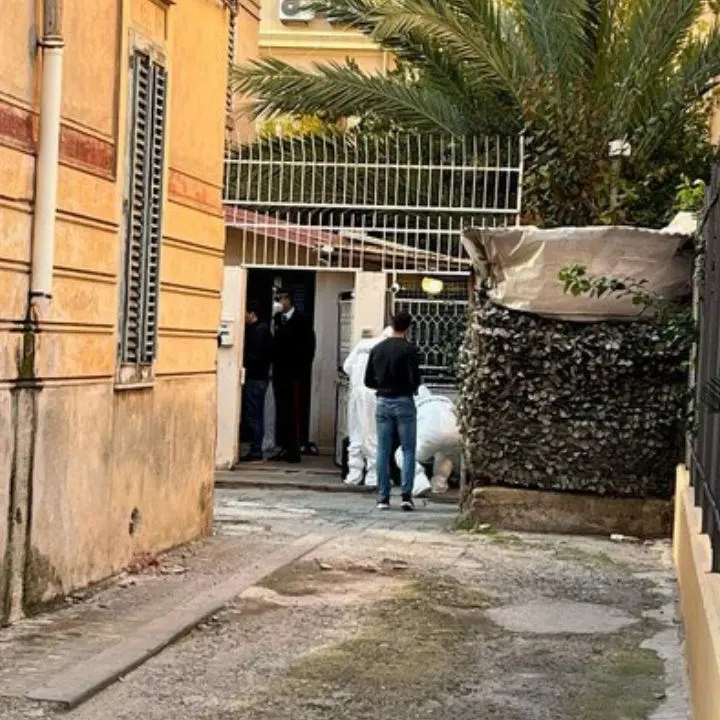 Reggio Calabria, cadavere di un 39enne ritrovato in una casa: sul corpo segni di ferite da taglio