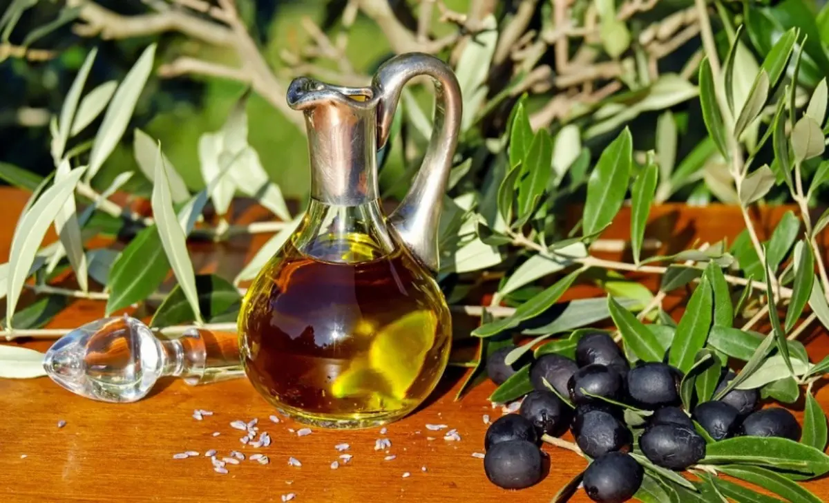 L’olio del consorzio Oro verde Igp di San Gregorio d’Ippona sulle tavole di mezza Europa