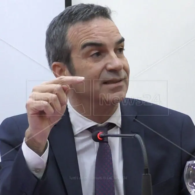 Ok Stato-Regioni per contributo di solidarietà, Occhiuto: «300 mln di euro in più da qui al 2025»