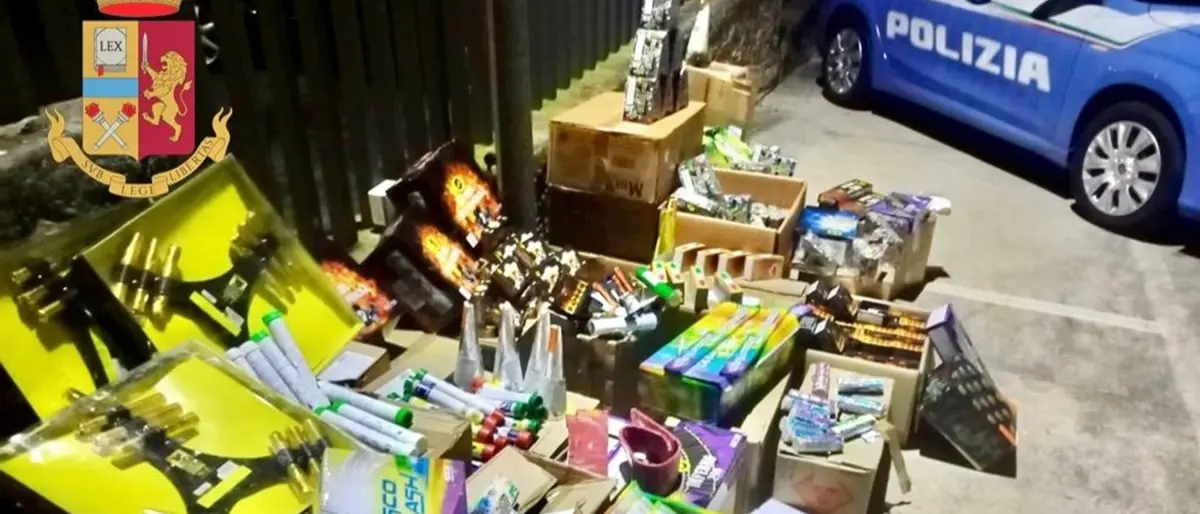 Sequestrati oltre 100 chili di fuochi d’artificio illegali nel Vibonese, tre denunce