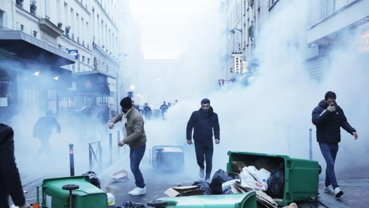 Parigi, un uomo spara nel quartiere curdo e uccide tre persone: era stato scarcerato 11 giorni fa