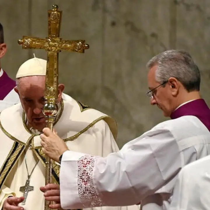 Il dolore di Papa Francesco è per i bambini «divorati dalle guerre». E poi: «Il consumismo ci fa perdere il senso del Natale»