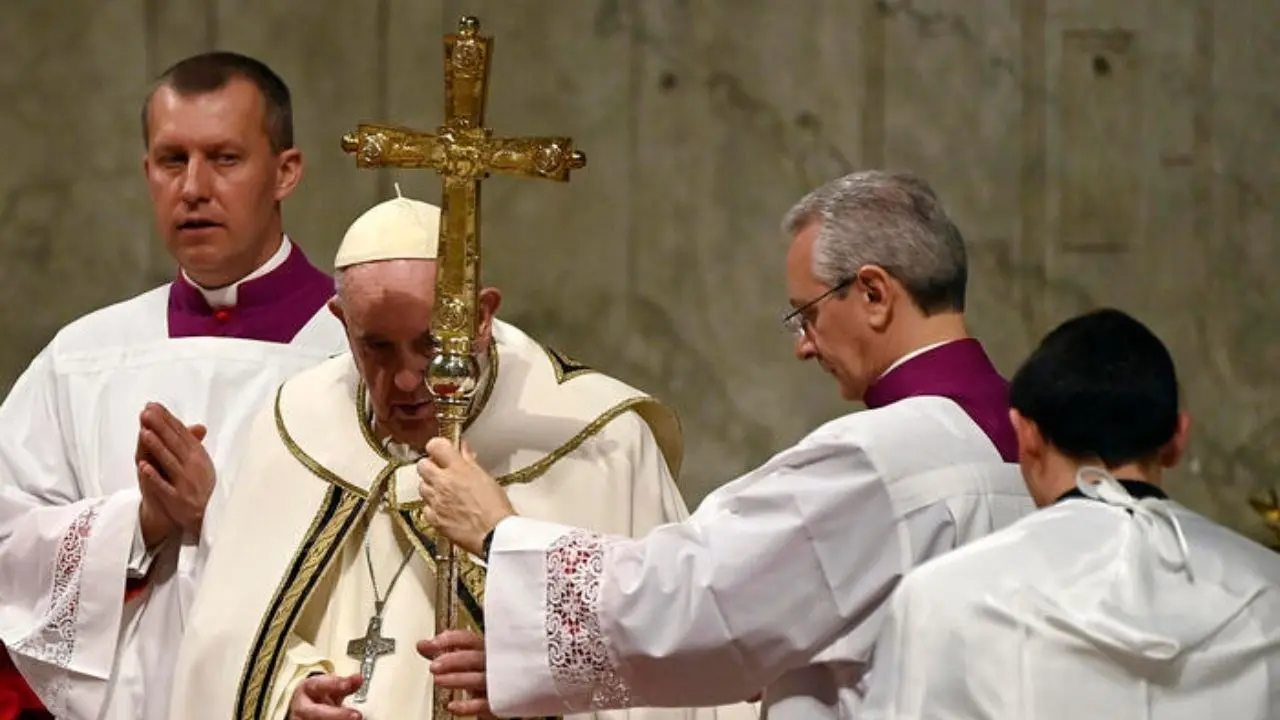 Il dolore di Papa Francesco è per i bambini «divorati dalle guerre». E poi: «Il consumismo ci fa perdere il senso del Natale»