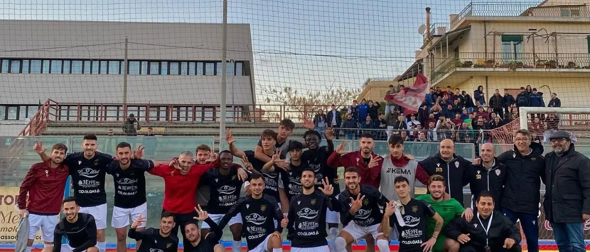 La Serie D alla sosta nel segno del Locri, autentica rivelazione del campionato
