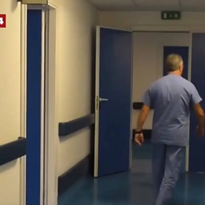 Proroga di servizio per i medici in età pensionabile: il governo s’impegna a trovare soluzioni