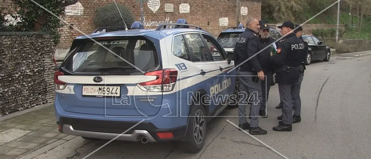 Cosenza, vendeva alcol a minorenni: denunciato il titolare di un bar del centro