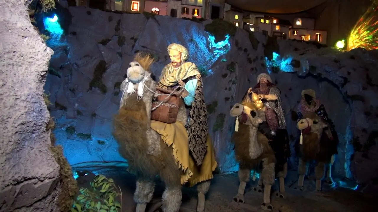 Un presepe da record alle porte della Calabria: 27 stanze e migliaia di statuine semoventi