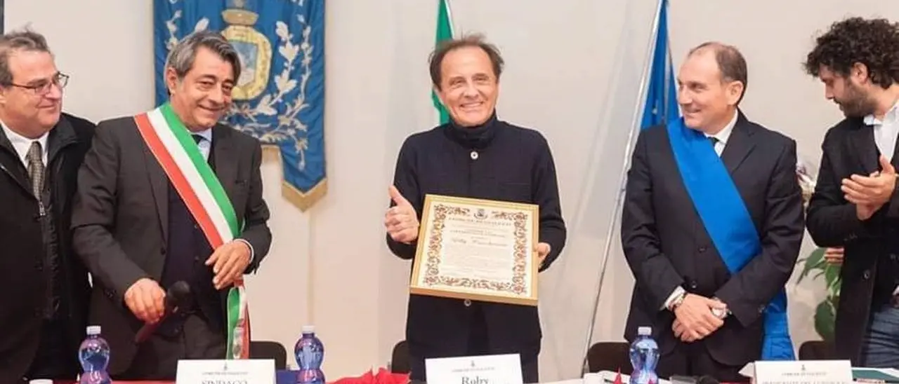 Roby Facchinetti è cittadino onorario di Stalettì: «Grazie per l’affettuosa accoglienza»