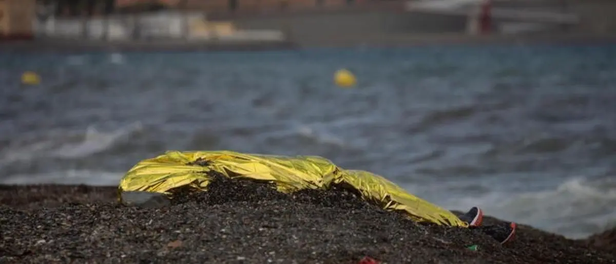 Migranti, naufragio al largo delle Canarie: almeno 13 morti annegati