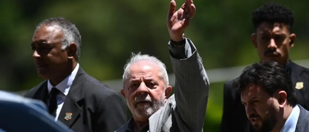 Brasile, Lula ha giurato come nuovo presidente: è il suo terzo mandato