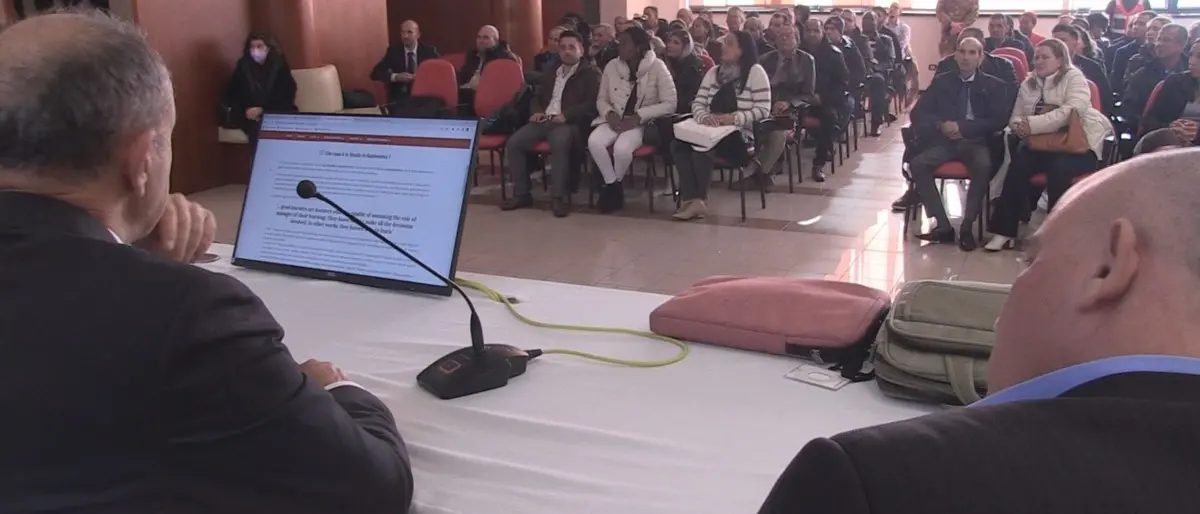 I medici cubani hanno iniziato all’Unical il corso intensivo d’italiano. La prof: «Felicissimi di accoglierli»