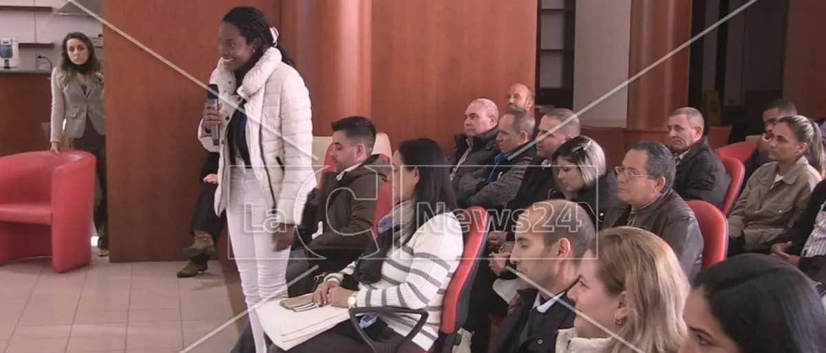 Medici cubani, uno dei dottori: «Per aiutare la Calabria ho lasciato a casa il mio bambino di sei anni»