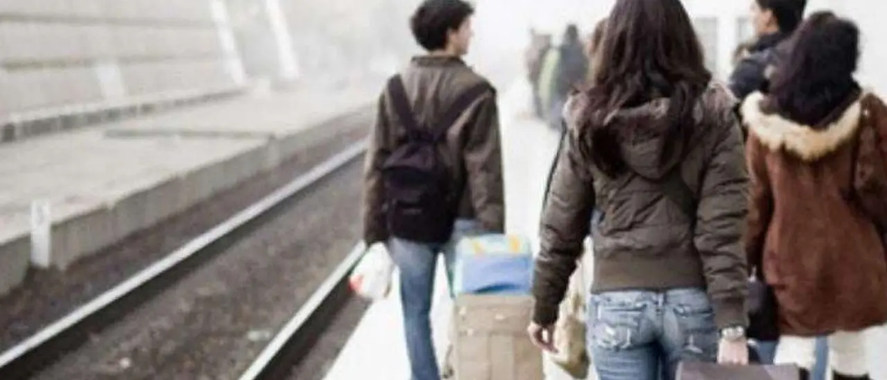 La dittatura delle priorità che in Calabria soffoca il futuro e offre l’alibi perfetto a politici mediocri