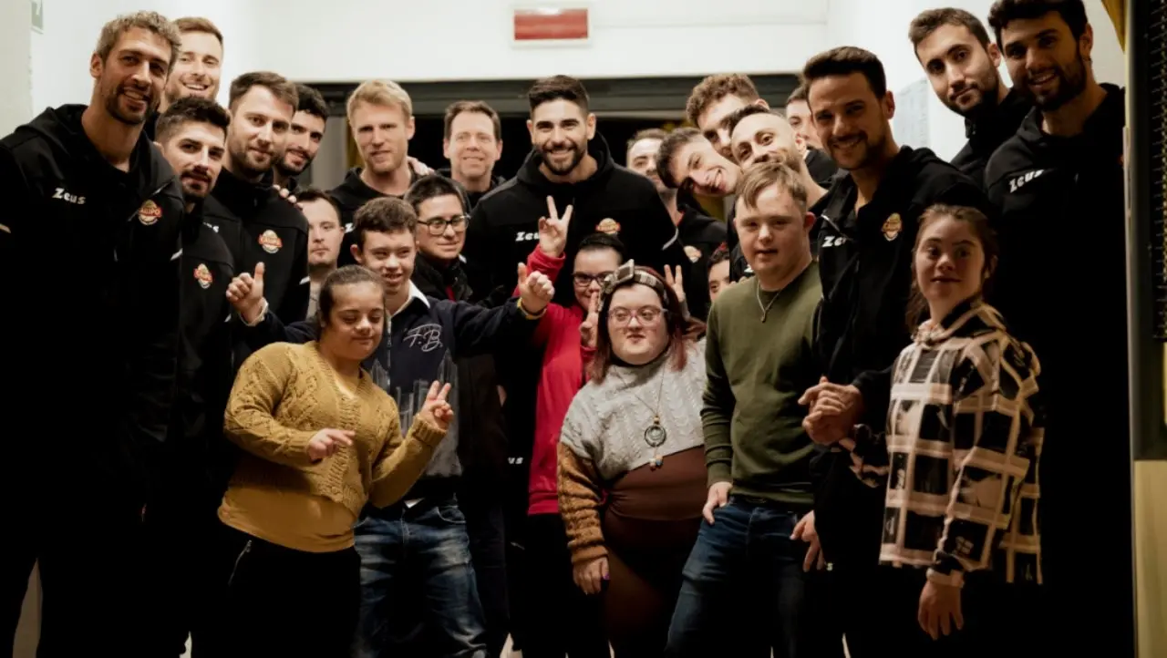 A Vibo un calendario speciale con protagonisti gli atleti Tonno Callipo e i ragazzi dell’Associazione persone down