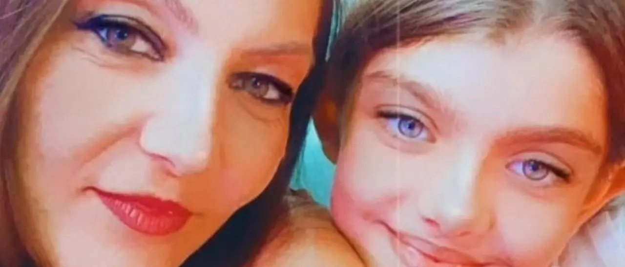 «Dio mi ha tolto la cosa più bella»: il dolore della mamma di Valentina, la bambina travolta e uccisa sull’A2